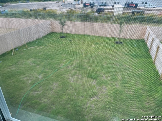 Image 27 of 27 For 13747 Redtail