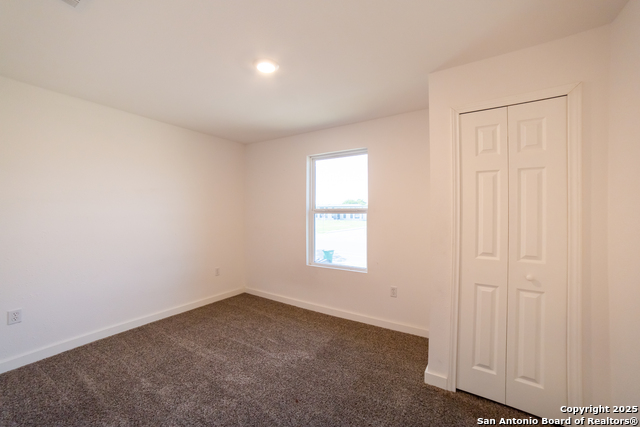 Image 8 of 12 For 2326 Cincinnati  201