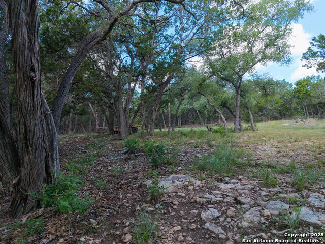 Listing photo id 3 for 581 Gallagher