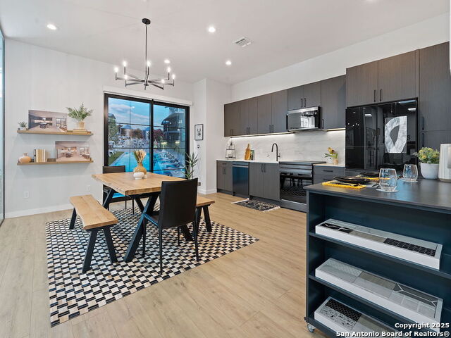 Image 11 of 26 For 630 Central Parkway  1211