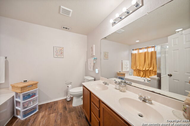 Image 20 of 29 For 10116 Del Lago Ct
