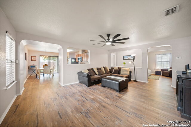Image 8 of 29 For 10116 Del Lago Ct