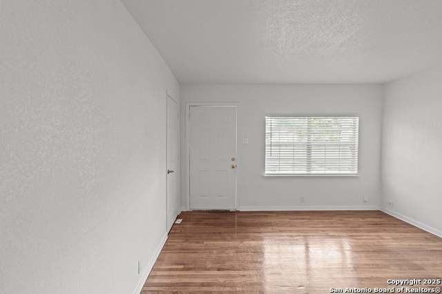 Image 5 of 24 For 147 Marlena Dr