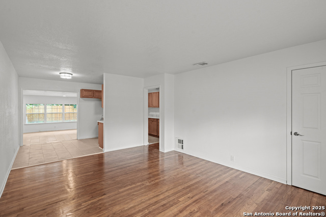 Image 6 of 24 For 147 Marlena Dr