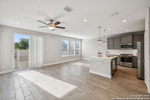 Image 11 of 56 For 1511 Sandalwood Ln #10 E