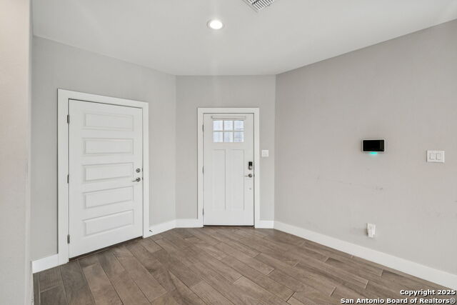 Image 6 of 56 For 1511 Sandalwood Ln #10 E