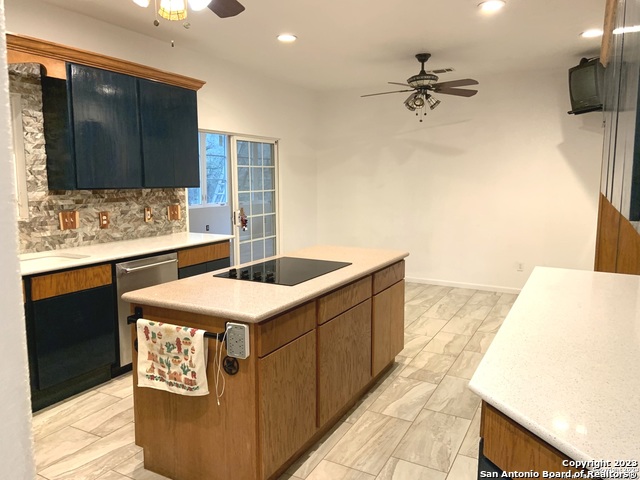 Listing photo id 9 for 930 County Road 2720