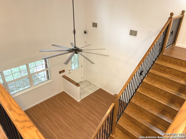 Listing photo id 13 for 930 County Road 2720