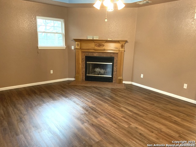 Listing photo id 17 for 930 County Road 2720