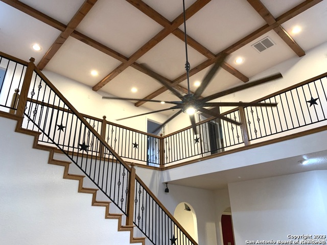 Listing photo id 4 for 930 County Road 2720