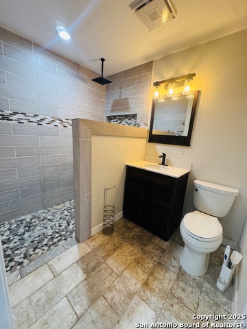 Image 16 of 21 For 335 Pinewood Lane