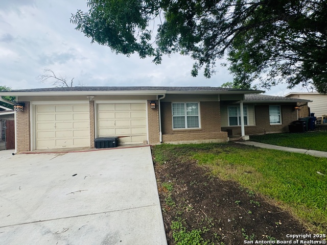 Image 2 of 21 For 335 Pinewood Lane