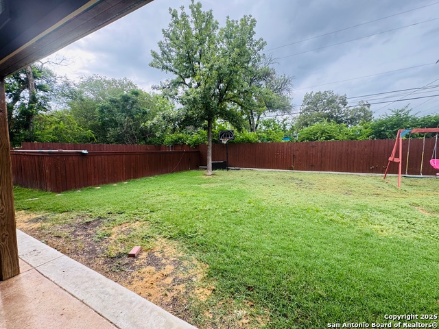 Image 20 of 21 For 335 Pinewood Lane