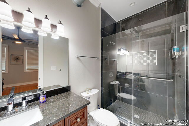 Listing photo id 32 for 609 Sturgeon Dr