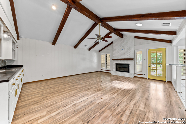 Image 13 of 45 For 802 Sherman Oak