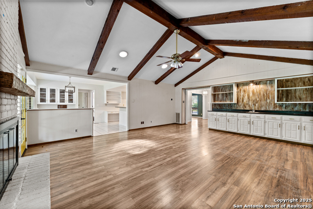 Image 16 of 45 For 802 Sherman Oak