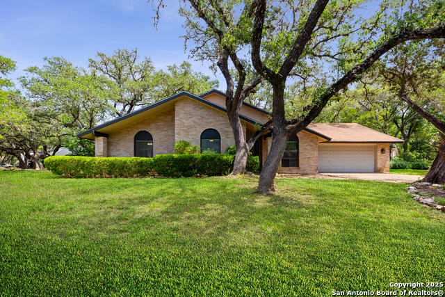 Image 2 of 45 For 802 Sherman Oak