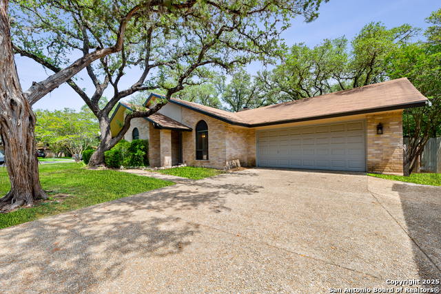 Image 3 of 45 For 802 Sherman Oak