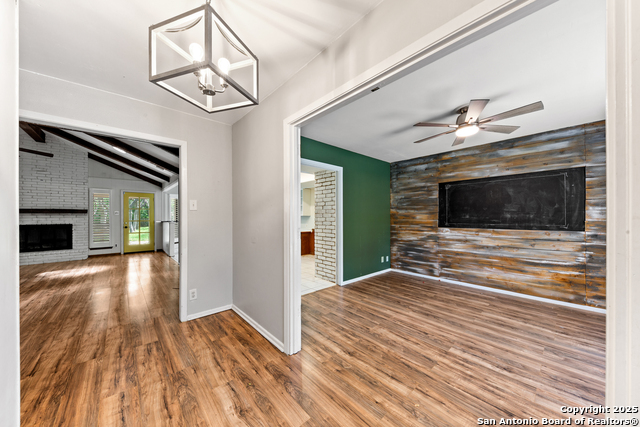Image 5 of 45 For 802 Sherman Oak