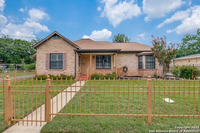 Details for 457 Park Blvd N, San Antonio, TX 78204