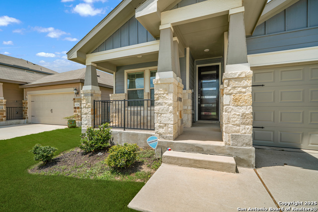 Listing photo id 2 for 1220 Ella