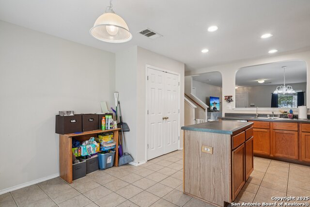 Image 10 of 29 For 9707 Mustang Bay