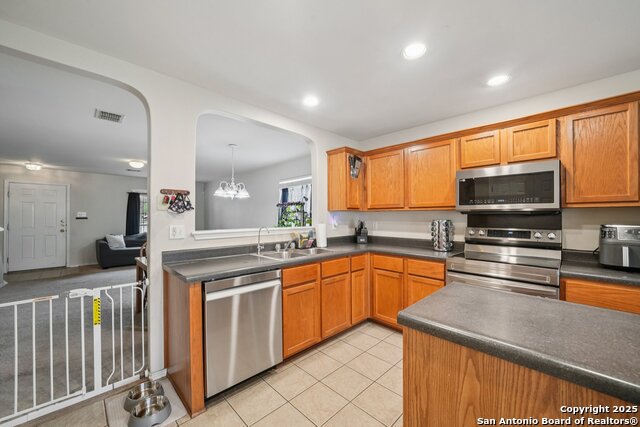 Image 11 of 29 For 9707 Mustang Bay