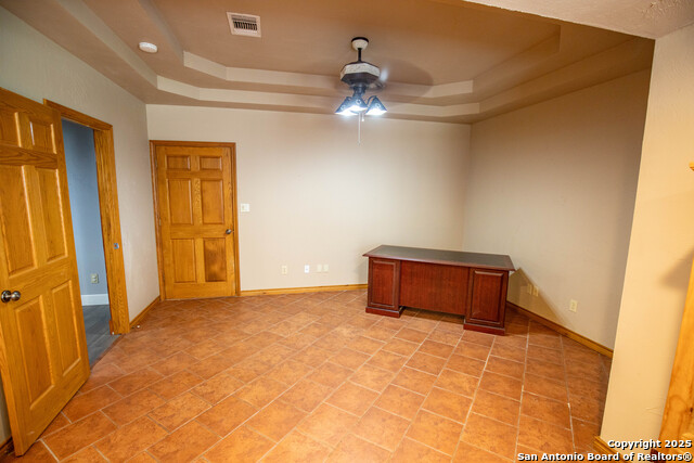 Listing photo id 23 for 404 Annies Ln