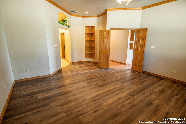 Listing photo id 29 for 404 Annies Ln