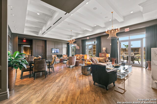Listing photo id 30 for 4242 Broadway 1401