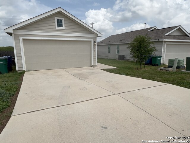 Image 2 of 12 For 711 Vermilion