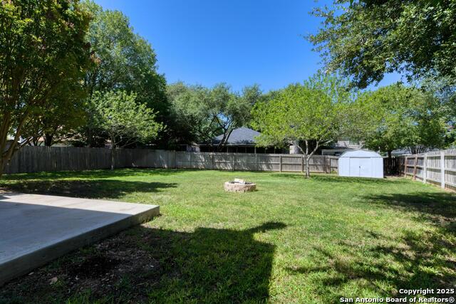 Listing photo id 14 for 13723 Wondering Oak