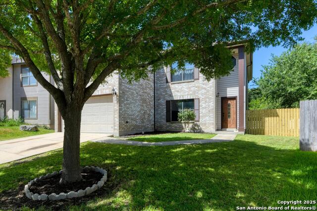 Listing photo id 16 for 13723 Wondering Oak