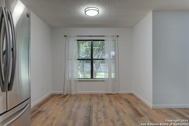 Listing photo id 25 for 13723 Wondering Oak