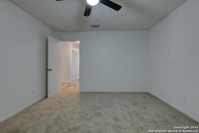 Listing photo id 28 for 13723 Wondering Oak