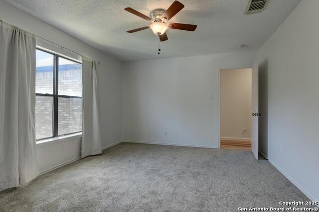 Listing photo id 29 for 13723 Wondering Oak