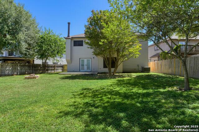 Listing photo id 32 for 13723 Wondering Oak