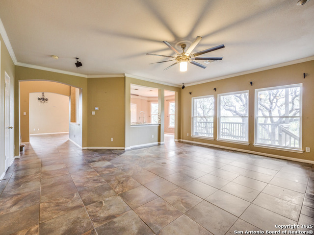 Image 13 of 29 For 815 Highland Knl