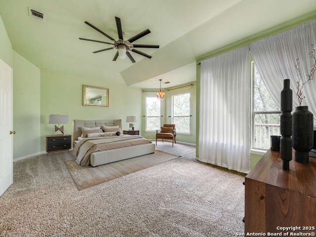 Image 15 of 29 For 815 Highland Knl