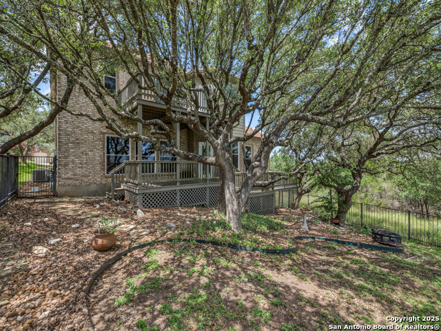 Image 24 of 29 For 815 Highland Knl