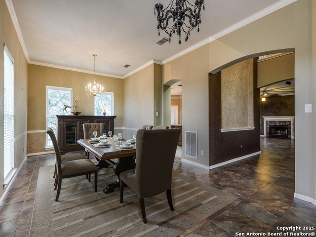 Image 6 of 29 For 815 Highland Knl