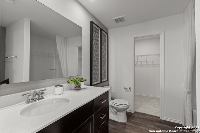 Image 5 of 22 For 8231 Hamrick Circle