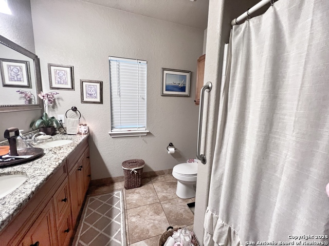 Image 11 of 23 For 102 Boeck St