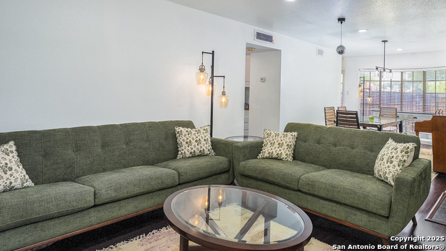 Listing photo id 12 for 7711 Callaghan Apt 714
