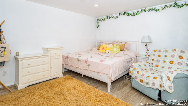 Listing photo id 2 for 7711 Callaghan Apt 714