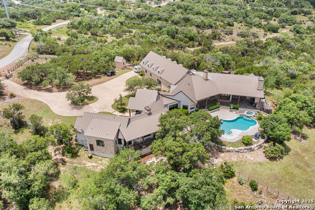 Listing photo id 10 for 52 Thunder Ridge