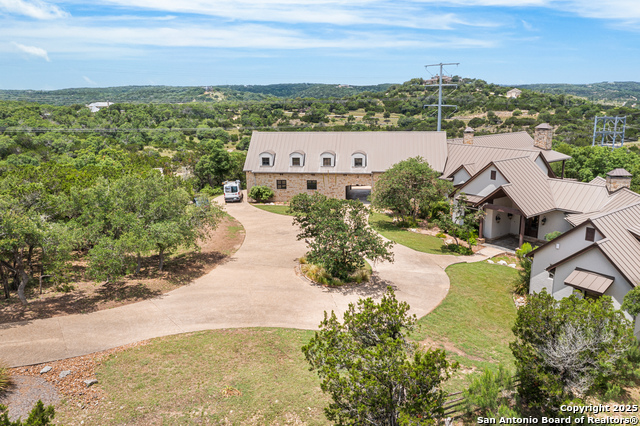 Listing photo id 12 for 52 Thunder Ridge