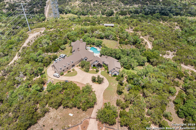 Listing photo id 15 for 52 Thunder Ridge