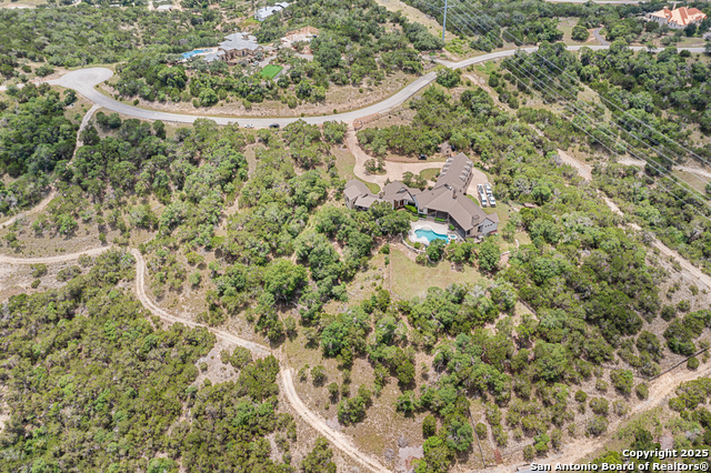 Listing photo id 16 for 52 Thunder Ridge