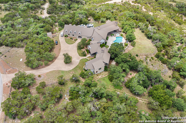 Listing photo id 18 for 52 Thunder Ridge